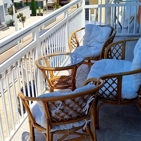 Apartment Alexandra Vir Εξωτερικό φωτογραφία